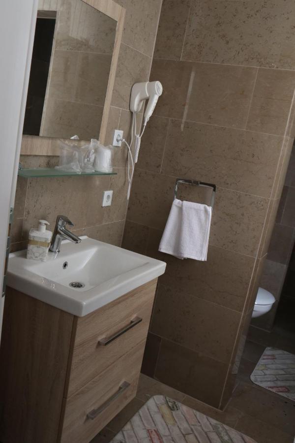 Royal City Apartments ไยเซ ภายนอก รูปภาพ