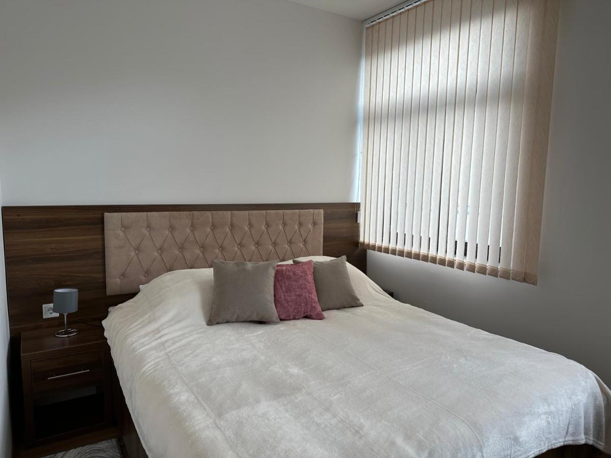 Royal City Apartments ไยเซ ภายนอก รูปภาพ